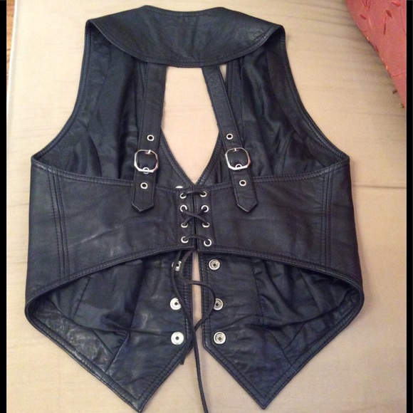 100% Leather Vest - Picture 4 of 8